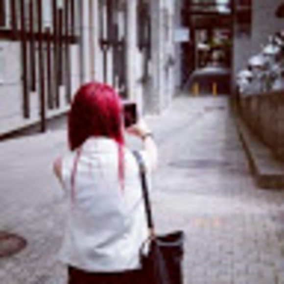 Meet your Posher, Angela - Picture 1 of 1